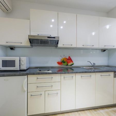 Superb Beachfront Luxury Seaview With Private Beach Milna  Ngoại thất bức ảnh